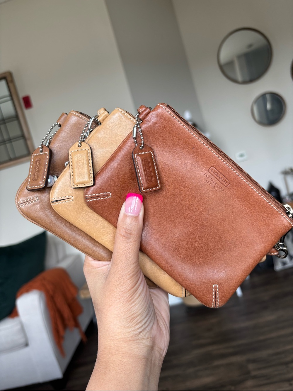 🤩🤎VTG COACH Skinny Wristlet Set🤎🤩